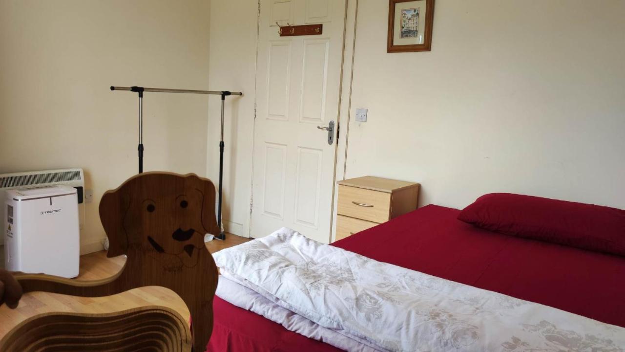 Budget-Friendly Self-Serve Lodging Galway Dış mekan fotoğraf
