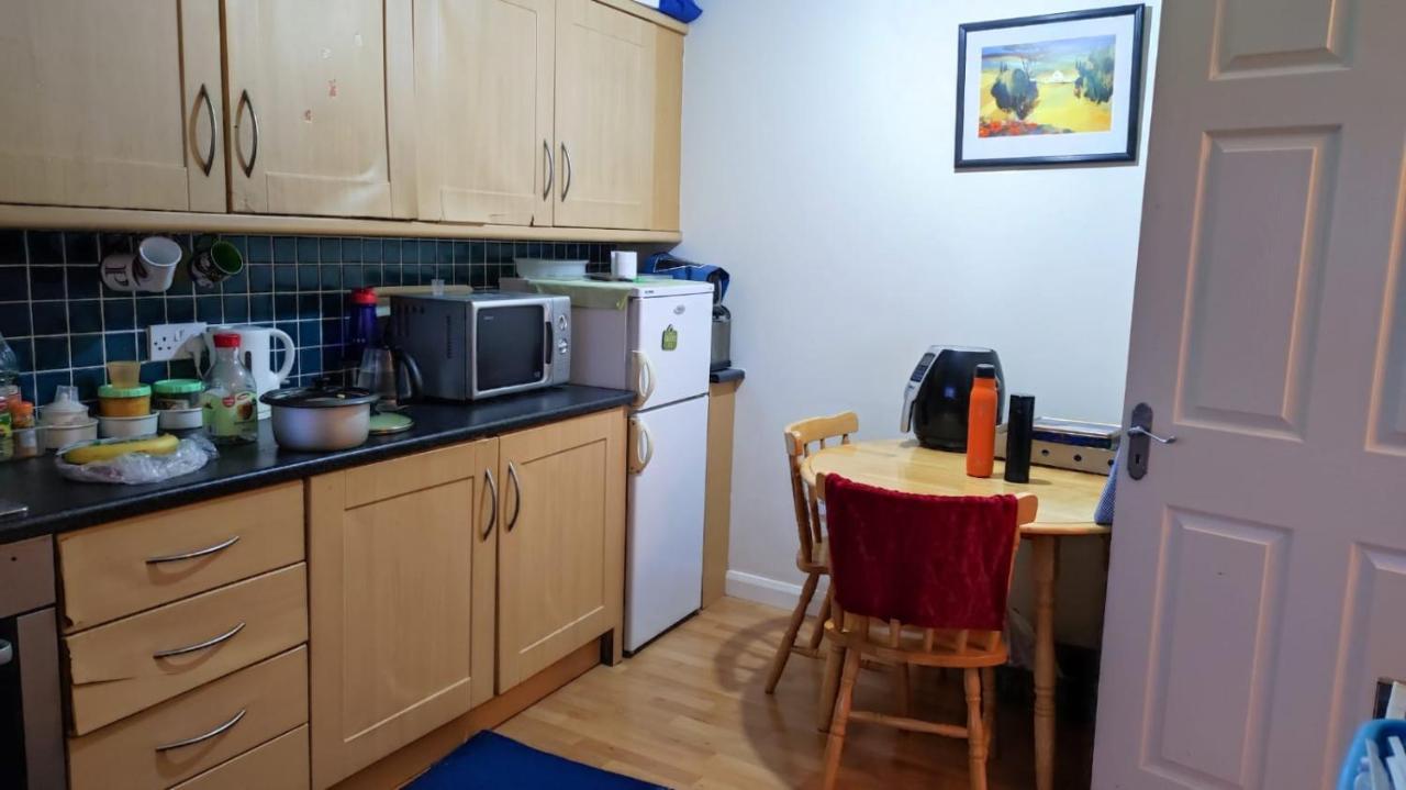 Budget-Friendly Self-Serve Lodging Galway Dış mekan fotoğraf
